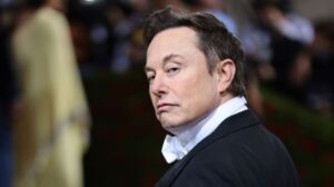 Elon Musk Has Some Complaints About Amazon's 'Lord Of The Rings'