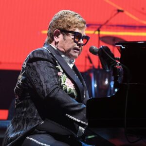 Elton John and Harry Styles pay tribute to Queen Elizabeth II during concerts - Music News