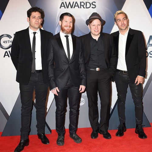 Fall Out Boy shelve 'guitar-based- songs - Music News