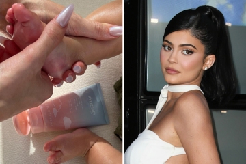 Kardashian fans predict the moment when Kylie will reveal her son's name