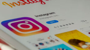 Instagram follows TikTok’s footsteps again with new repost feature testing