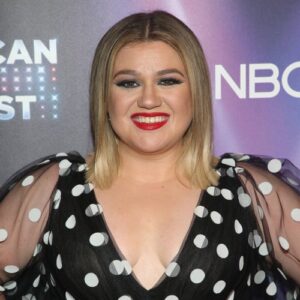 Kelly Clarkson reflects on how American Idol 'forever changed' her life in 20th anniversary post - Music News