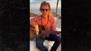 Kevin Bacon Does Acoustic Rendition of Viral 'It's Corn' TikTok Song