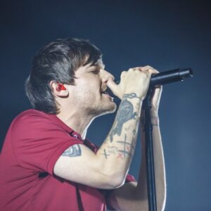 Louis Tomlinson won't be upset if he doesn't get radio play - Music News
