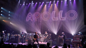 Pearl Jam Play Intimate Show at NYC's Apollo Theater: Recap