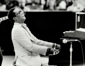 Ramsey Lewis, the pop chart's favorite jazz pianist, dies at 87 : NPR