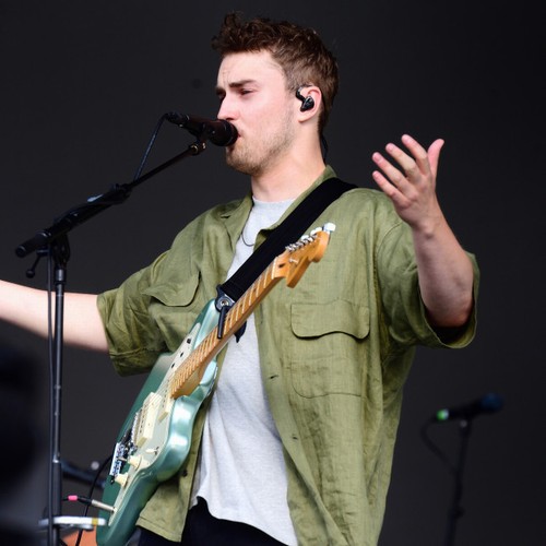 Sam Fender axes upcoming US tour dates to look after mental health - Music News