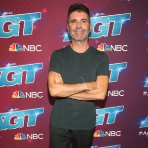 Simon Cowell blames song choice for Jennifer Hudson's American Idol exit - Music News