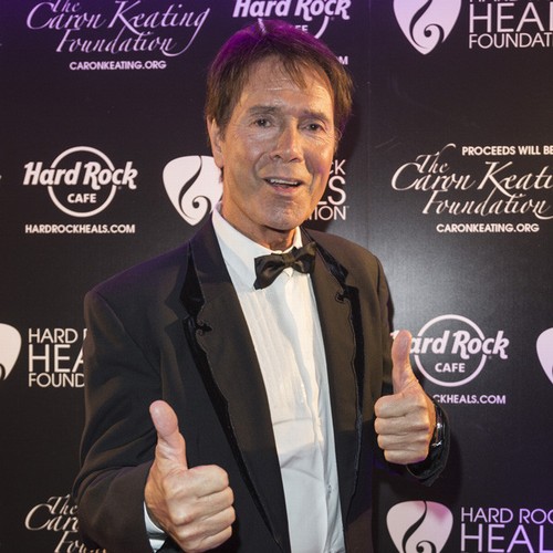 Sir Cliff Richard to release first Christmas album in 19 years - Music News