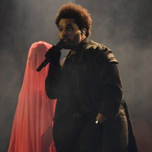 The Weeknd abruptly cancels gig mid-show due to vocal issues - Music News