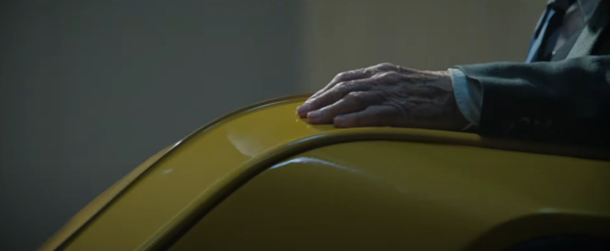 A hand that belongs to Patrick Stewart’s Charles Xavier in Doctor Strange in the Multiverse of Madness trailer
