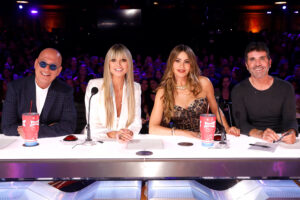 AGT judges pictured on set: (L-R) Howie Mandel, Heidi Klum, Sofia Vergara, Simon Cowell