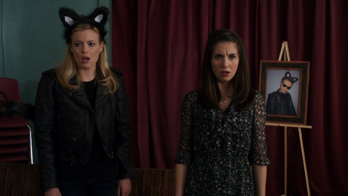 Britta and Annie in an episode of Community