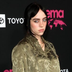 Billie Eilish spotted holding hands with rocker Jesse Rutherford - Music News