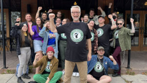 Billy Bragg Sings "Solidarity Forever" for Starbucks Union on Strike