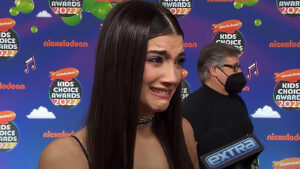 Charli D’Amelio mocked for being “freaked out” over slime in Kids’ Choice Awards interview