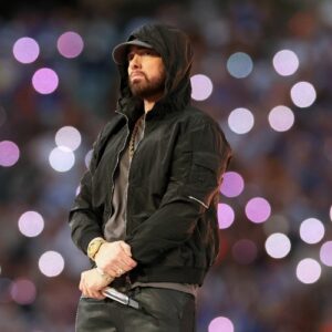 Eminem in talks to headline Glastonbury - Music News
