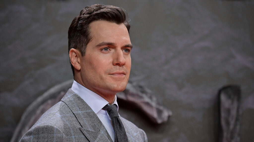 Fans React to Henry Cavill Confirming Superman Return