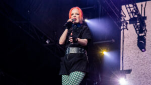Garbage's Shirley Manson Says Musicians "Living Hand to Mouth"
