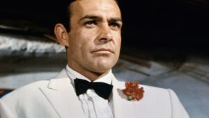 Sean Connery as James Bond in 15 rare shots | Vogue France
