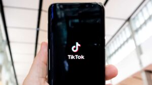 How to use voice filters on TikTok