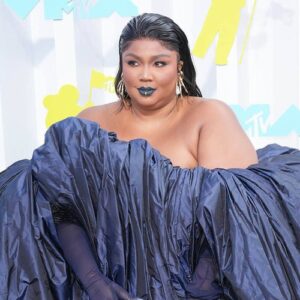 Lizzo invited to perform at James Madison's estate after playing his crystal flute - Music News