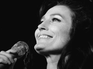 Loretta Lynn, country music icon who sang 'Coal Miner's Daughter,' has died : NPR
