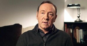 Kevin Spacey Claims Not Being About To Come Out At Gay Because Of His Father's Ideology