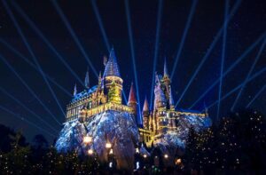 Universal Studios Hollywood Announces Dates For Park’s Christmas in The Wizarding World of Harry Potter and Grinchmas – Deadline