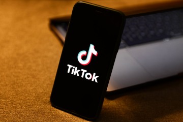 Mouth taping TikTok trend explained