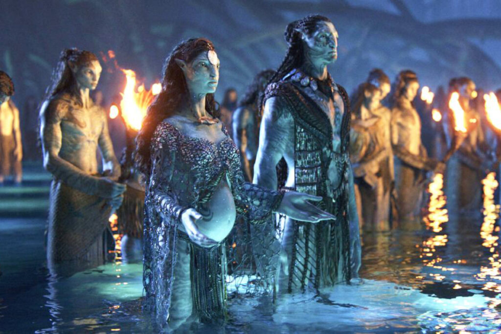 Get out the blue paint and watch the full 'Avatar 2' trailer