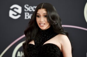 Cardi B pays tribute to Migos rapper Takeoff after death