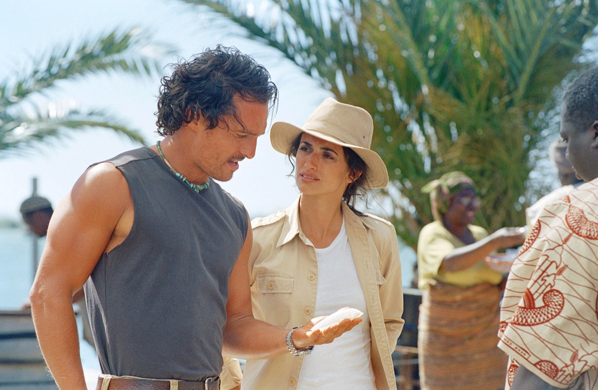 Matthew McConaughey and Penelope Cruz in Sahara