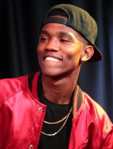 B. Smyth dead at 28 after battle with pulmonary fibrosis