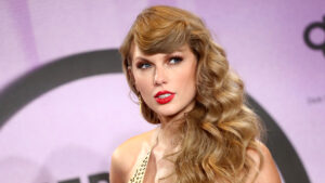 Taylor Swift’s ‘Midnights’ Remains at No. 1 on Billboard 200