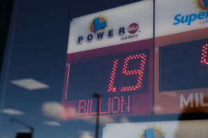 $1.9 Billion Powerball Drawing Delayed Due To Technical Difficulties And People Are Furious