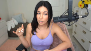 Alinity reveals “dommy mommy” theory for why she doesn’t have Twitch stalkers
