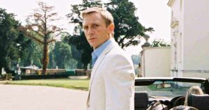 Daniel Craig: 'Being famous is still foreign to me'