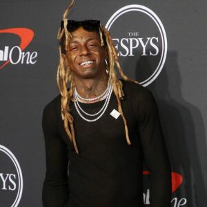 Lil Wayne learned to play guitar for music video - Music News
