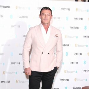 Luke Evans will 'never forget' singing bythe piano with Nicole Kidman - Music News