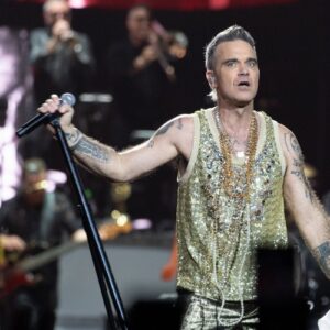 Robbie Williams wants to collaborate with Wet Leg - Music News