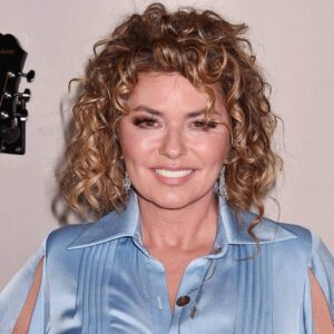 Shania Twain to be honoured with Music Icon prize at People's Choice Awards - Music News