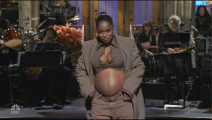 Keke Palmer revealed that she is pregnant during an appearance on SNL
