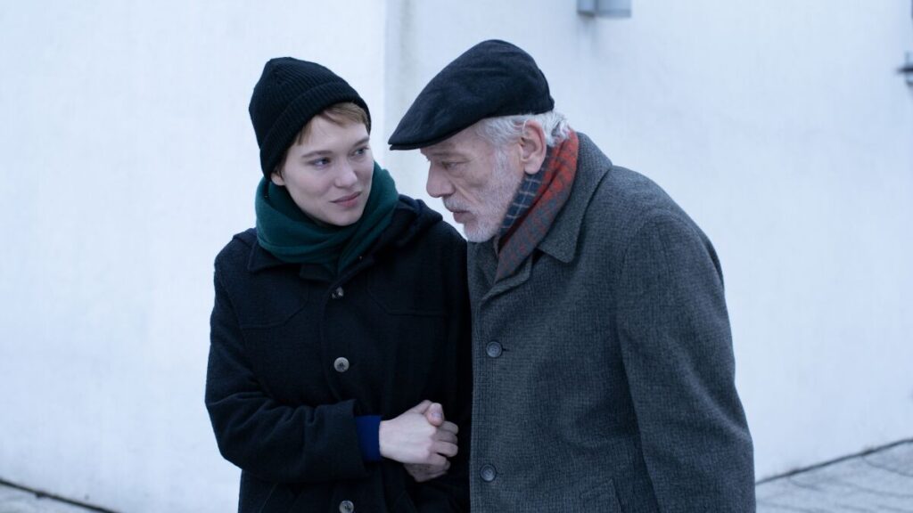Léa Seydoux and Pascal Greggory in the movie "One Fine Morning."