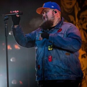 Rag 'n' Bone Man: 'You can find me on a Sunday at the local rugby pitch serving bacon baps' - Music News
