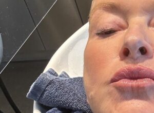 Fans Claim Martha Stewart Had Plastic Surgery After Selfies