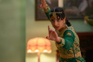 Priya Kansara stars as Ria Khan in director Nida Manzoor's POLITE SOCIETY, a Focus Features release.Credit: Parisa Taghizadeh / © 2023 FOCUS FEATURES LLC.
