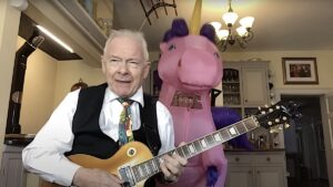 Robert Fripp and Unicorn Perform KISS' "I Was Made for Lovin' You": Watch