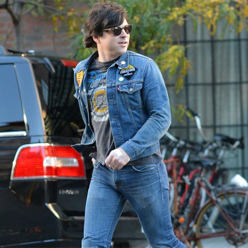 Ryan Adams to release double Oasis covers album - Music News