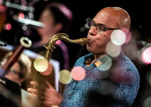 Scientists unravel secret of swing in jazz : Shots